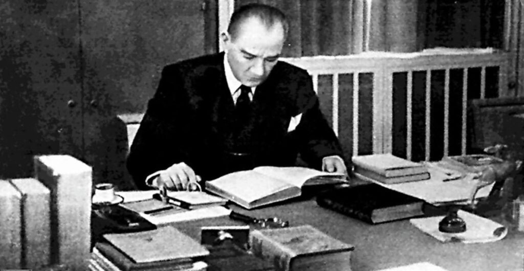 Atatürk öğrenim hayatı